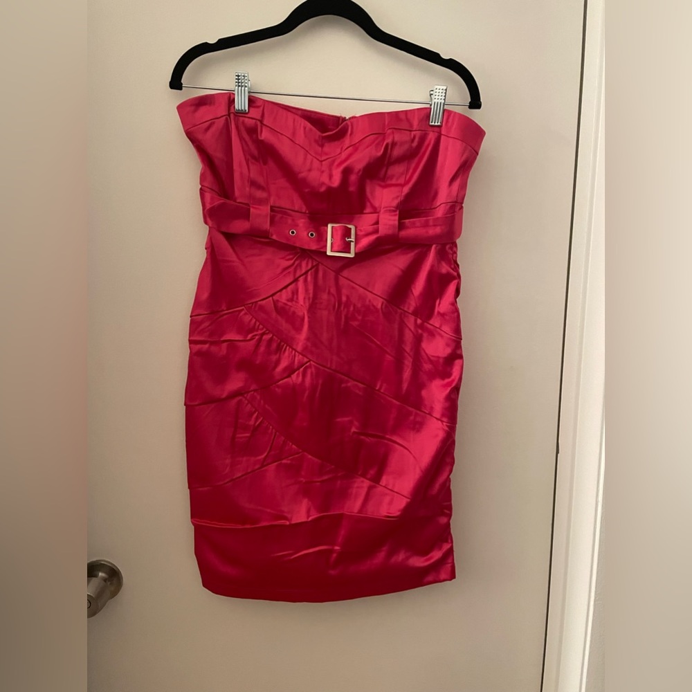 Hot pink mini strapless dress. Perfect for a night out with the girls.!!